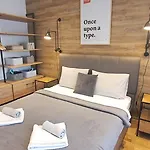 Comfortable At Quart Апартаменти