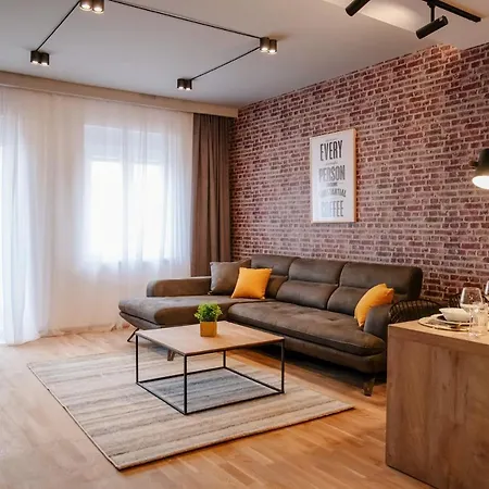 Comfortable At Quart Apartment Podgorica